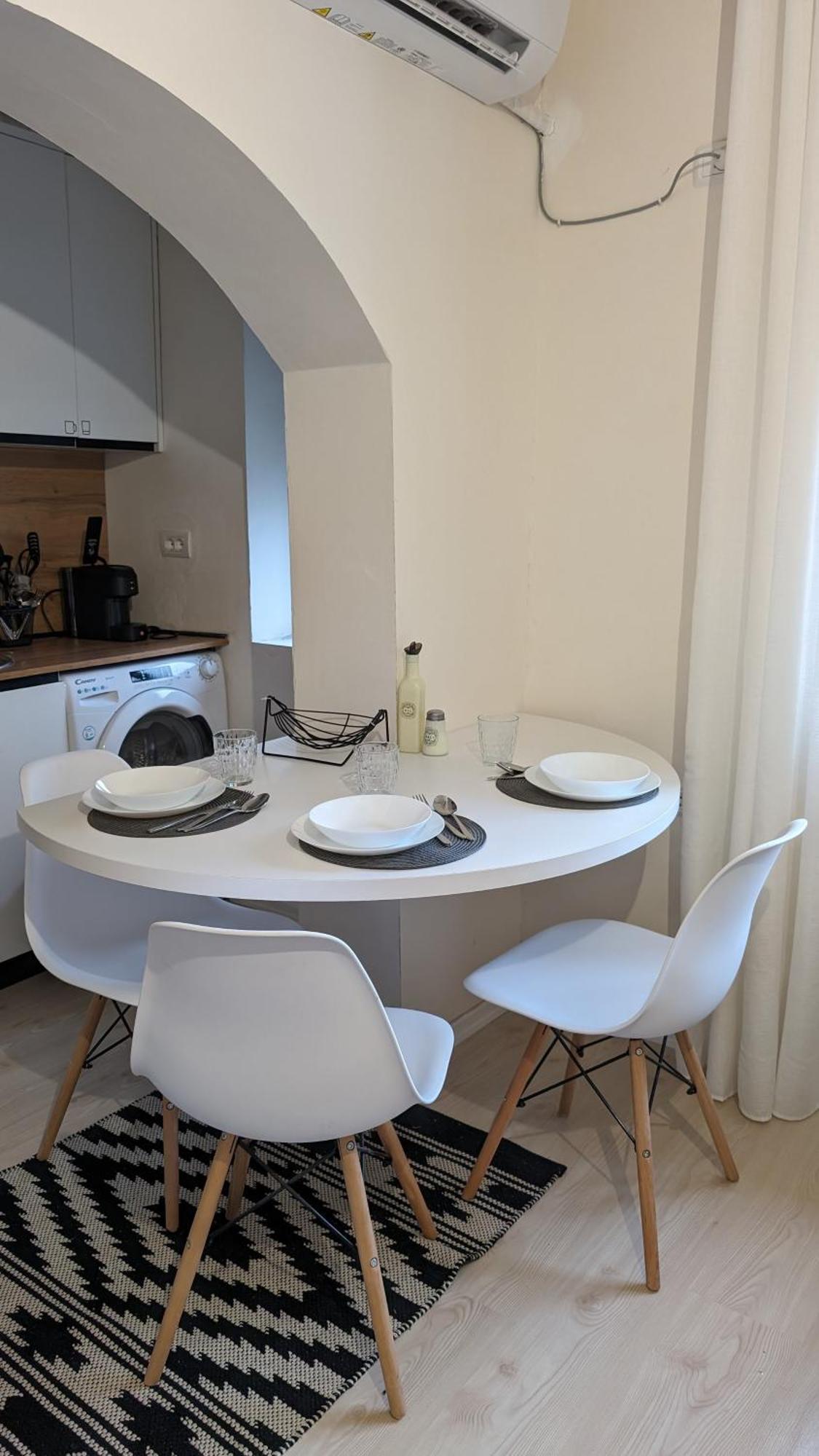 Modern Cozy Apartment 10 Min Walk To Skanderbeg Square ティラナ エクステリア 写真