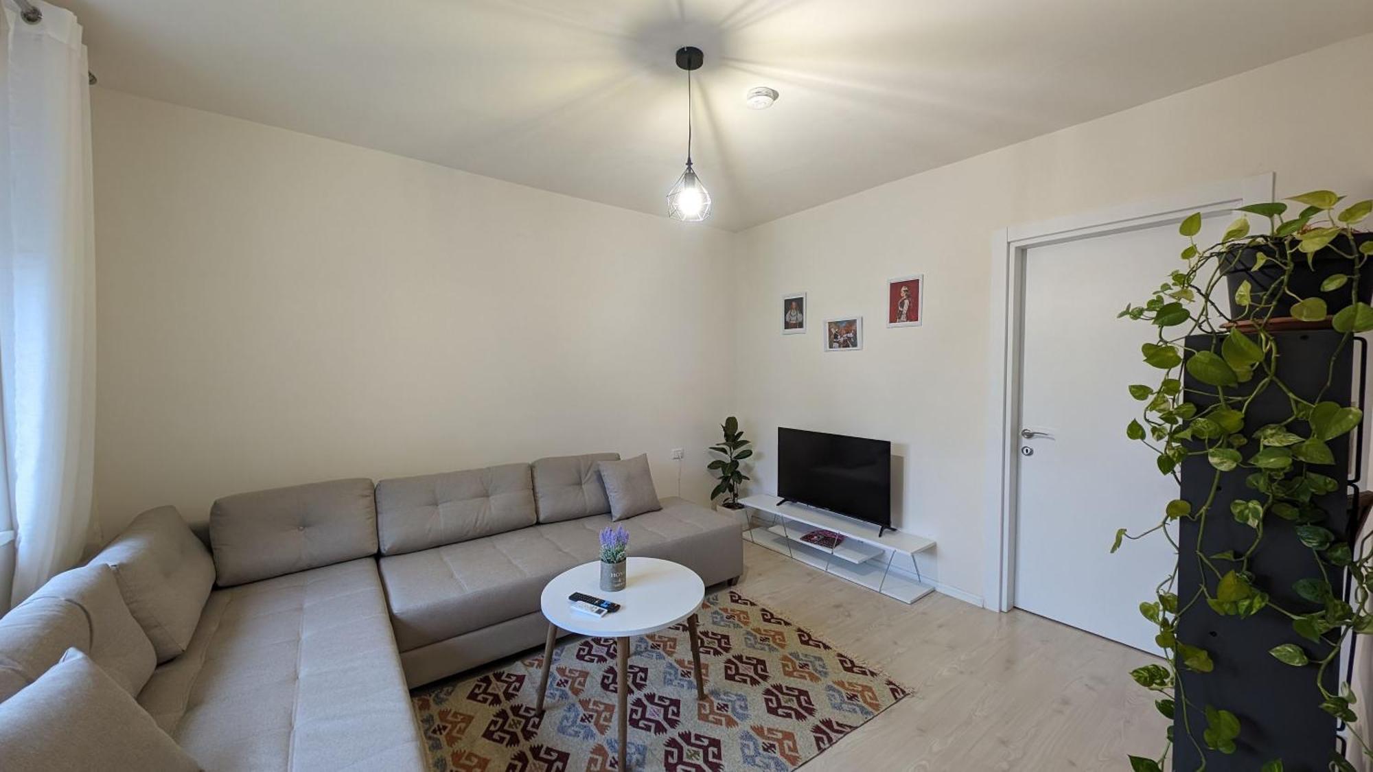 Modern Cozy Apartment 10 Min Walk To Skanderbeg Square ティラナ エクステリア 写真